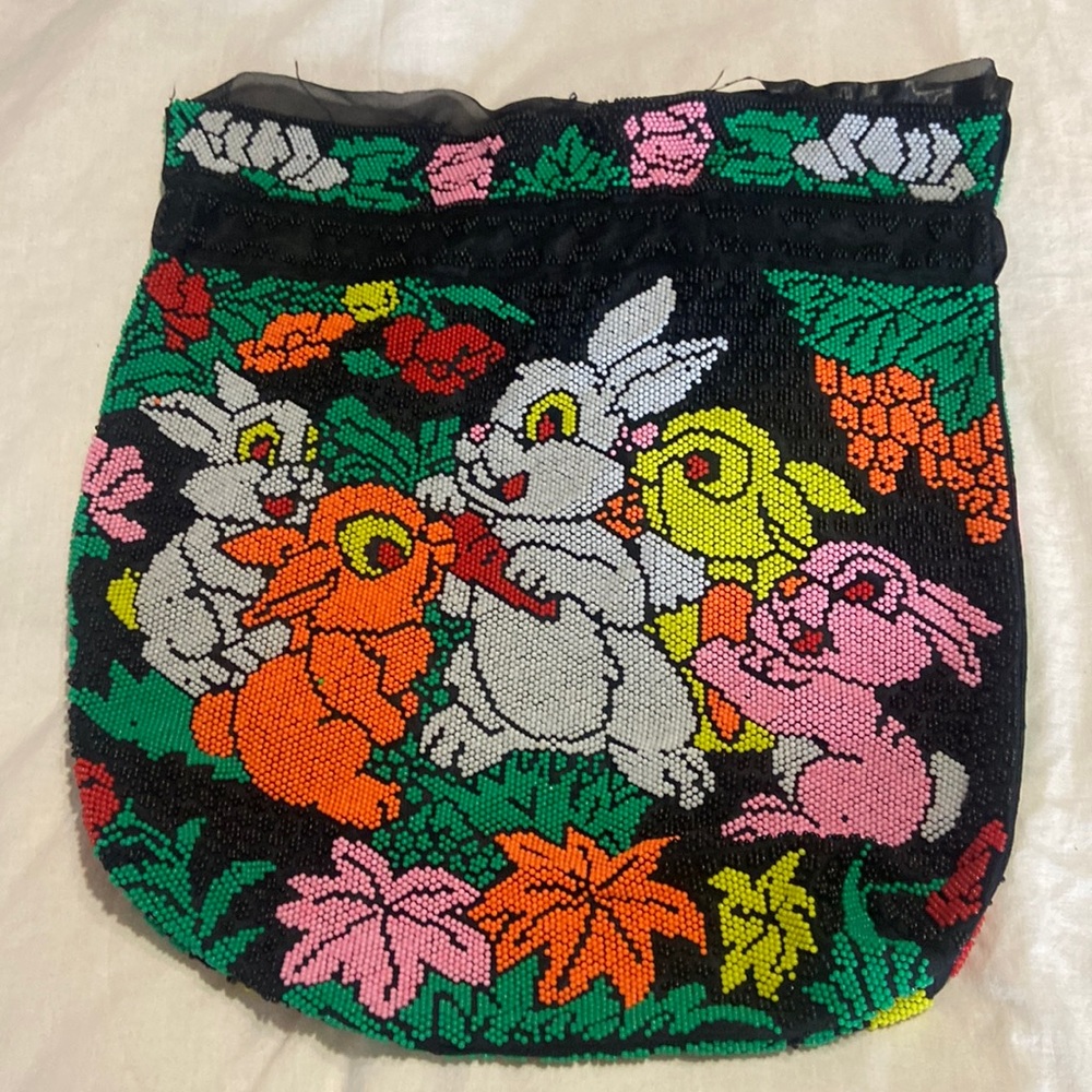 Vintage beaded thumper bag (missing drawstring)